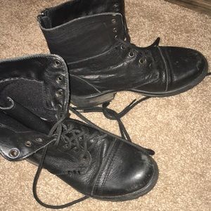 STEVE MADDEN black combat boots, relaxed leather